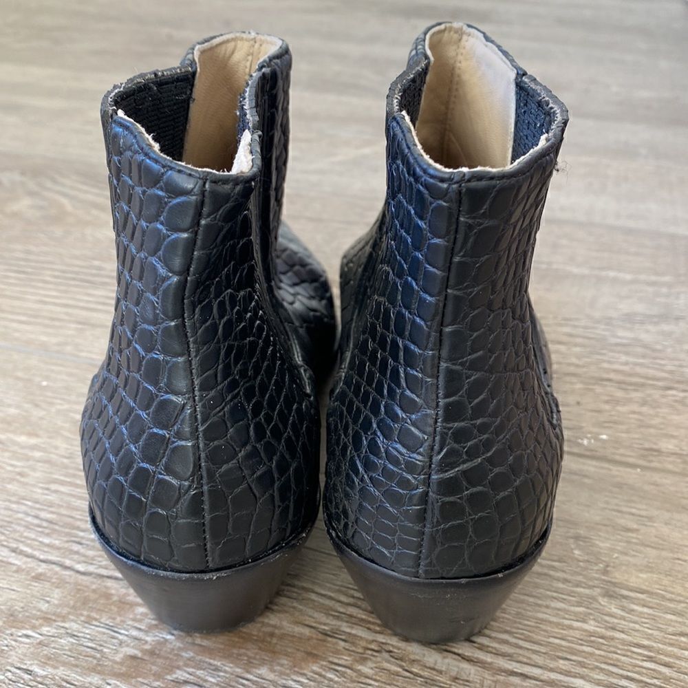 Nanushka Embossed Crocodile Faux Vegan Leather Ankle Cowboy Boots Size 38 - Picture 2 of 4